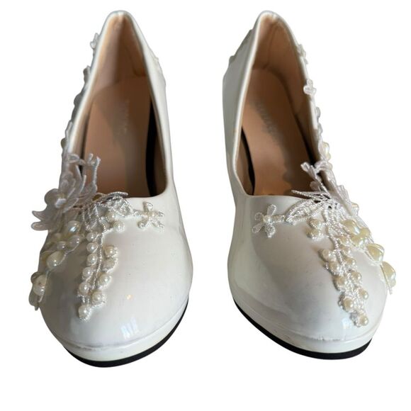 Embellished Embroidery Lace Bridal Heels Size 39 - Picture 7 of 10